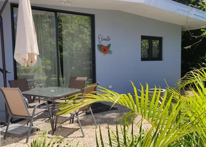 Edencito Comfort And Pura Vida